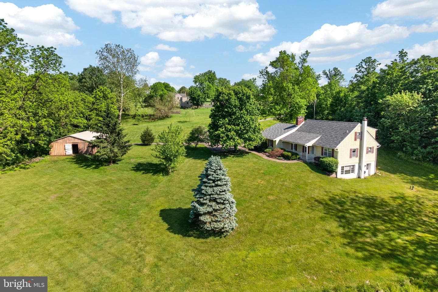 645 Landis Road photo 1