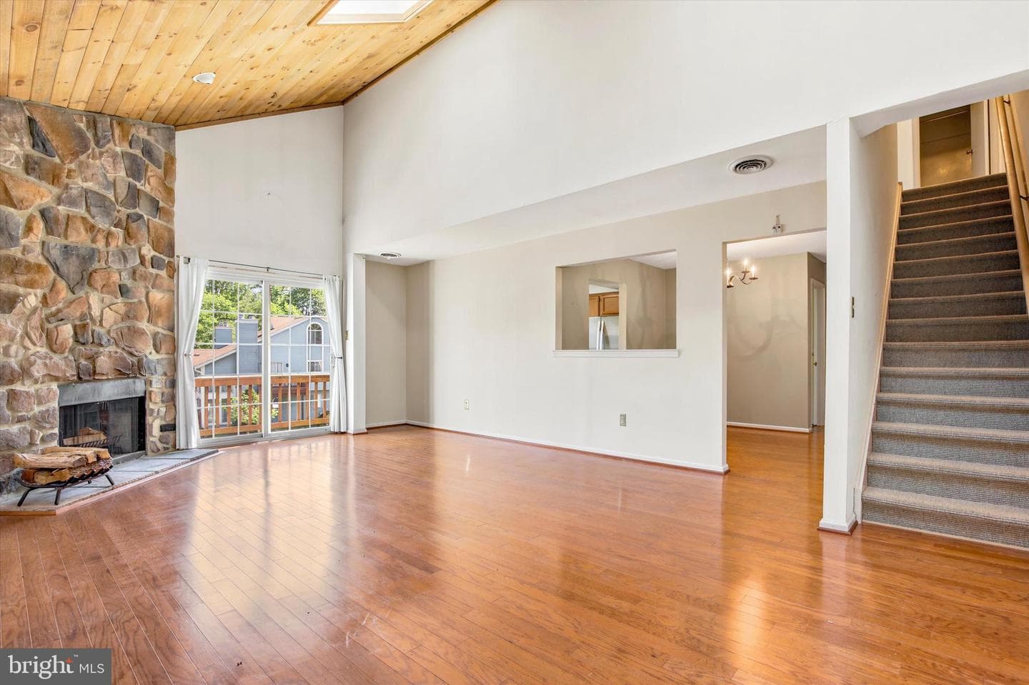 444 Brown Briar Circle photo 4