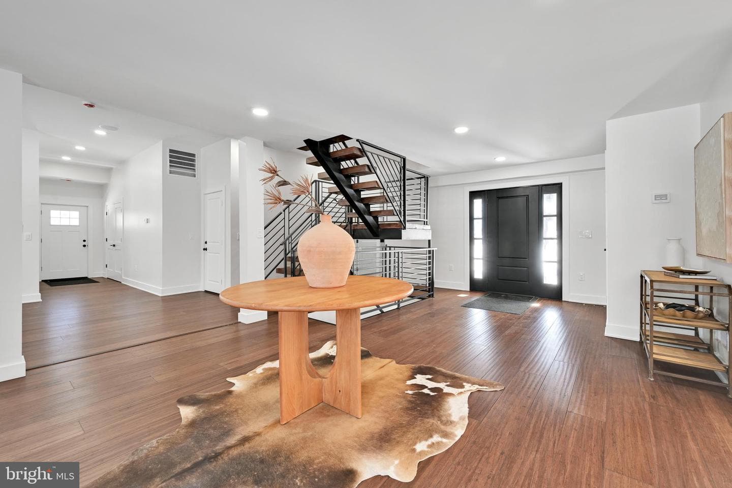 780 Hobbs Road photo 4