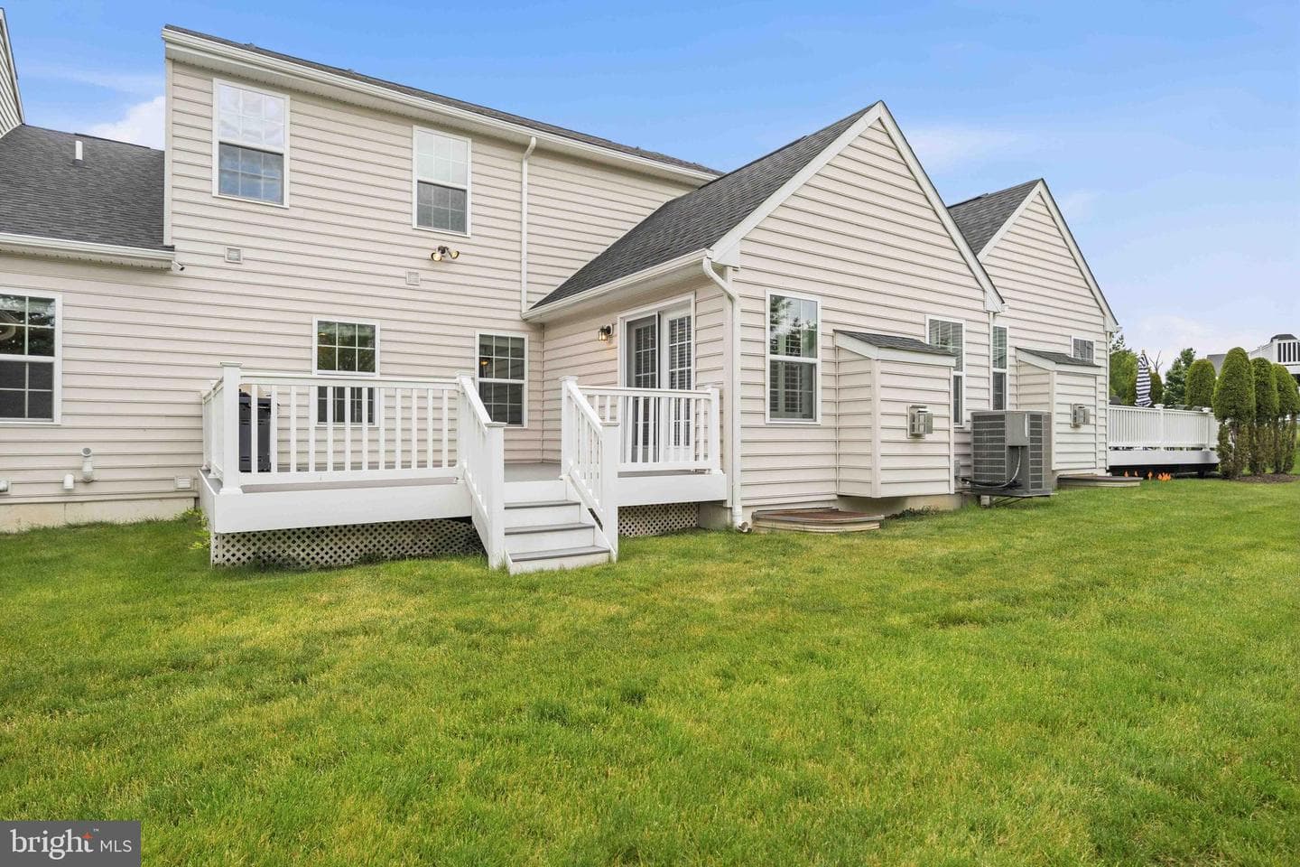 860 Reynards Run photo 52