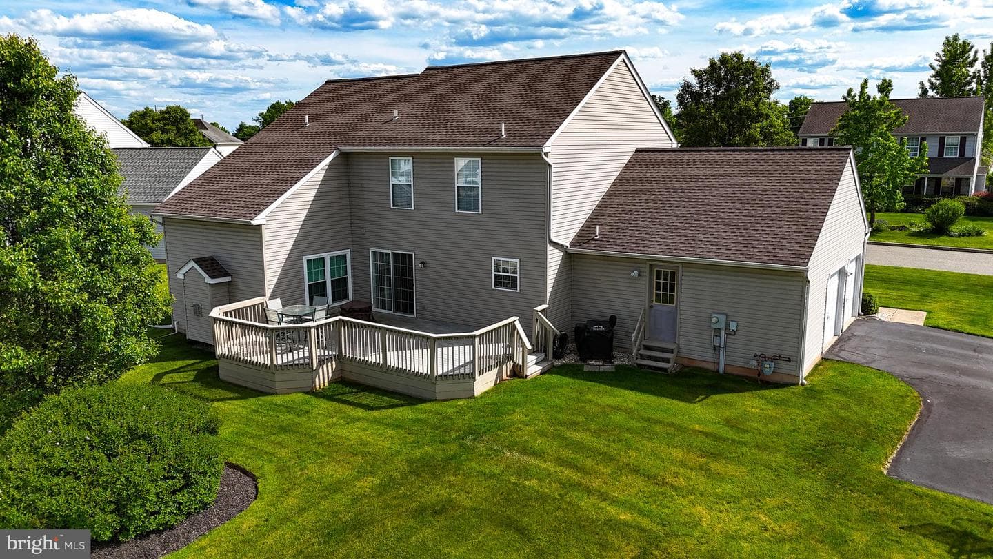 102 Noble Lane, Gilbertsville