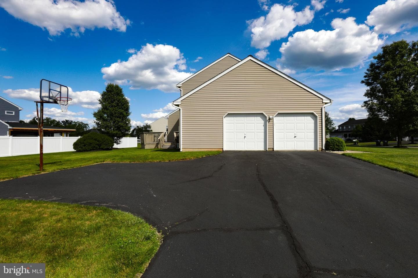 102 Noble Lane photo 48