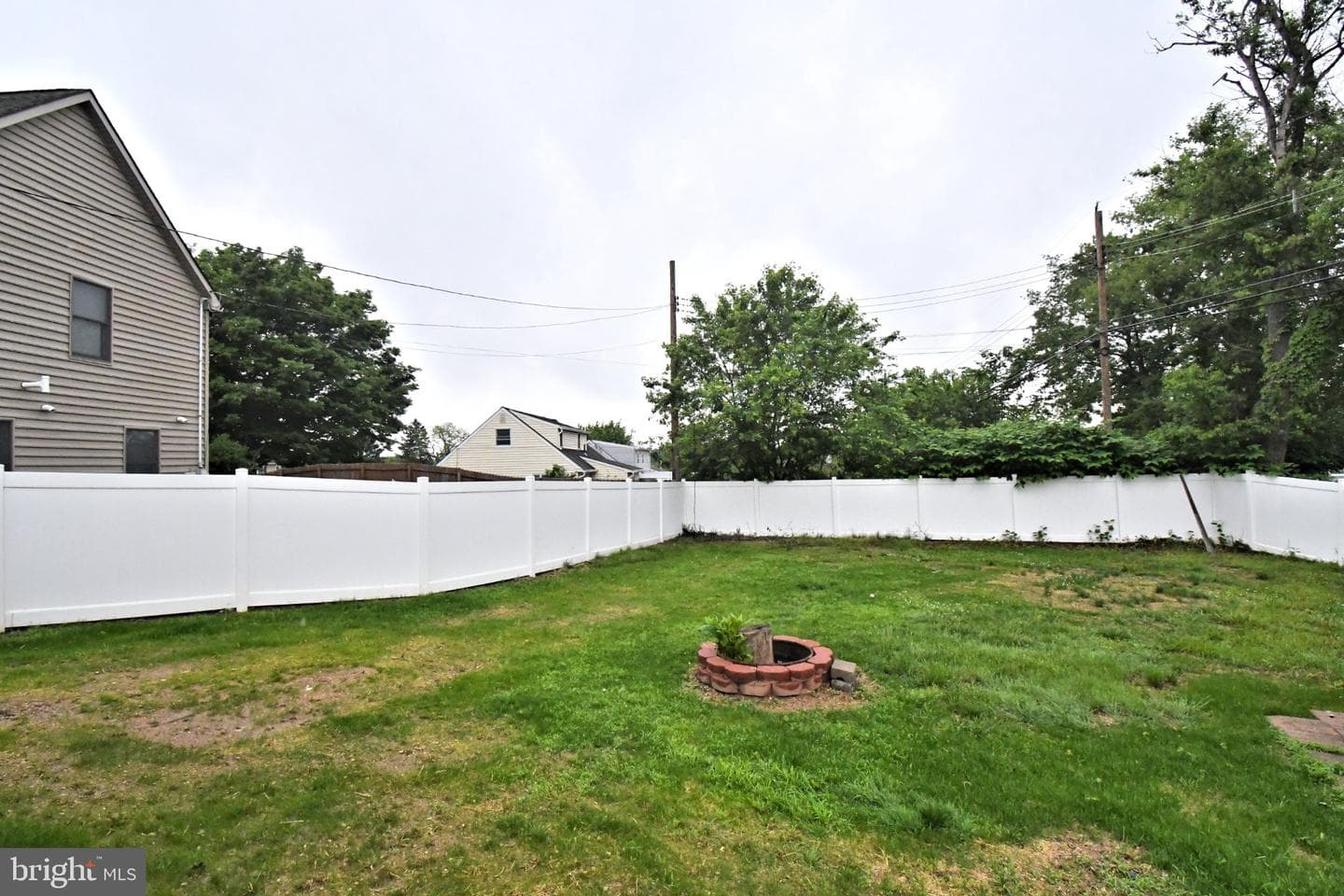 306 Independence Road photo 38