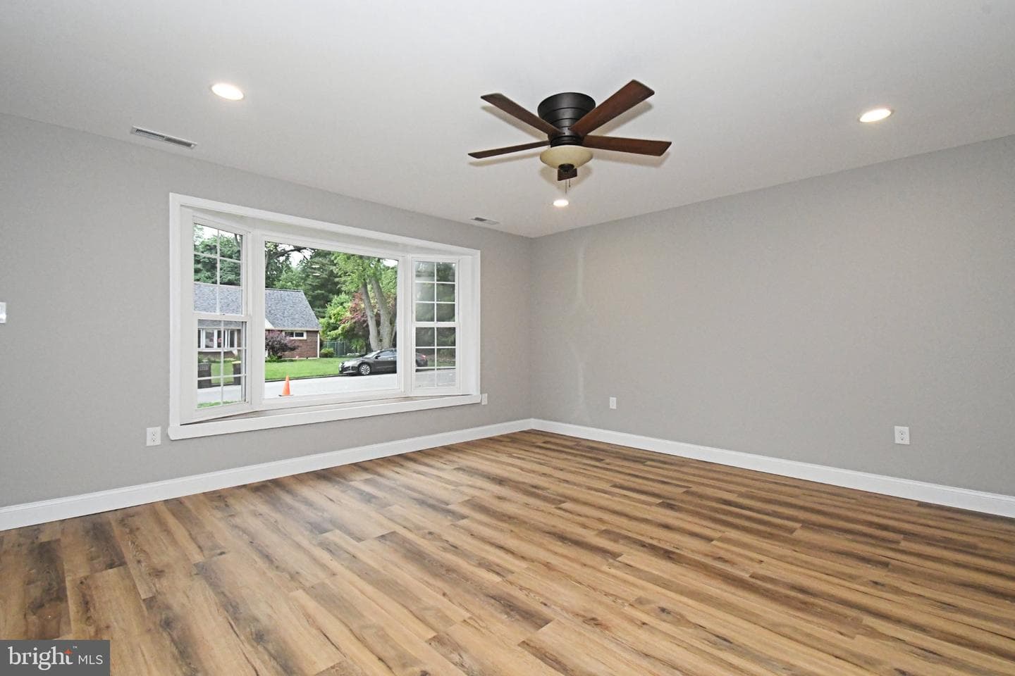 306 Independence Road photo 7