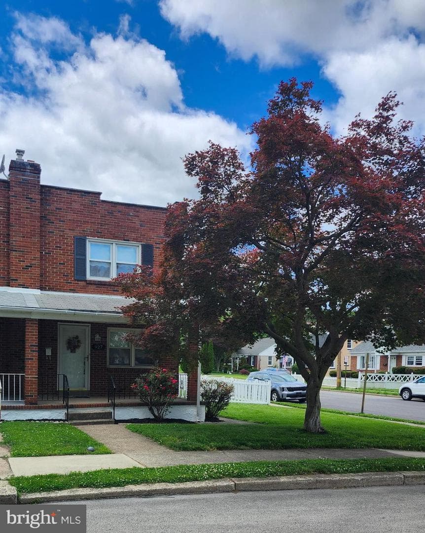 927 Hamilton Street photo 1