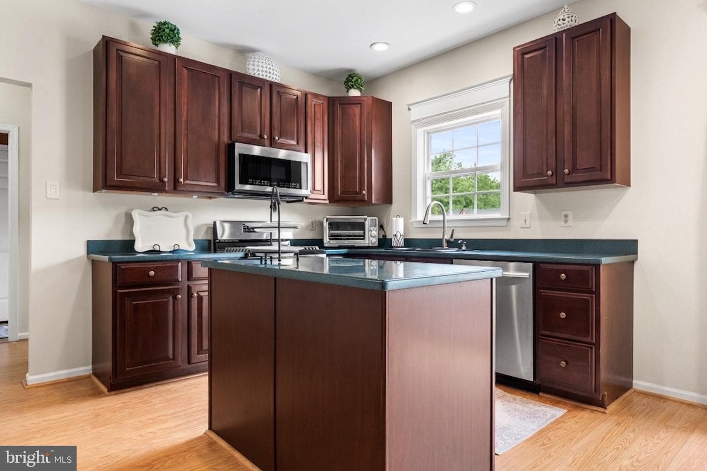 1368 Jasper Drive photo 10