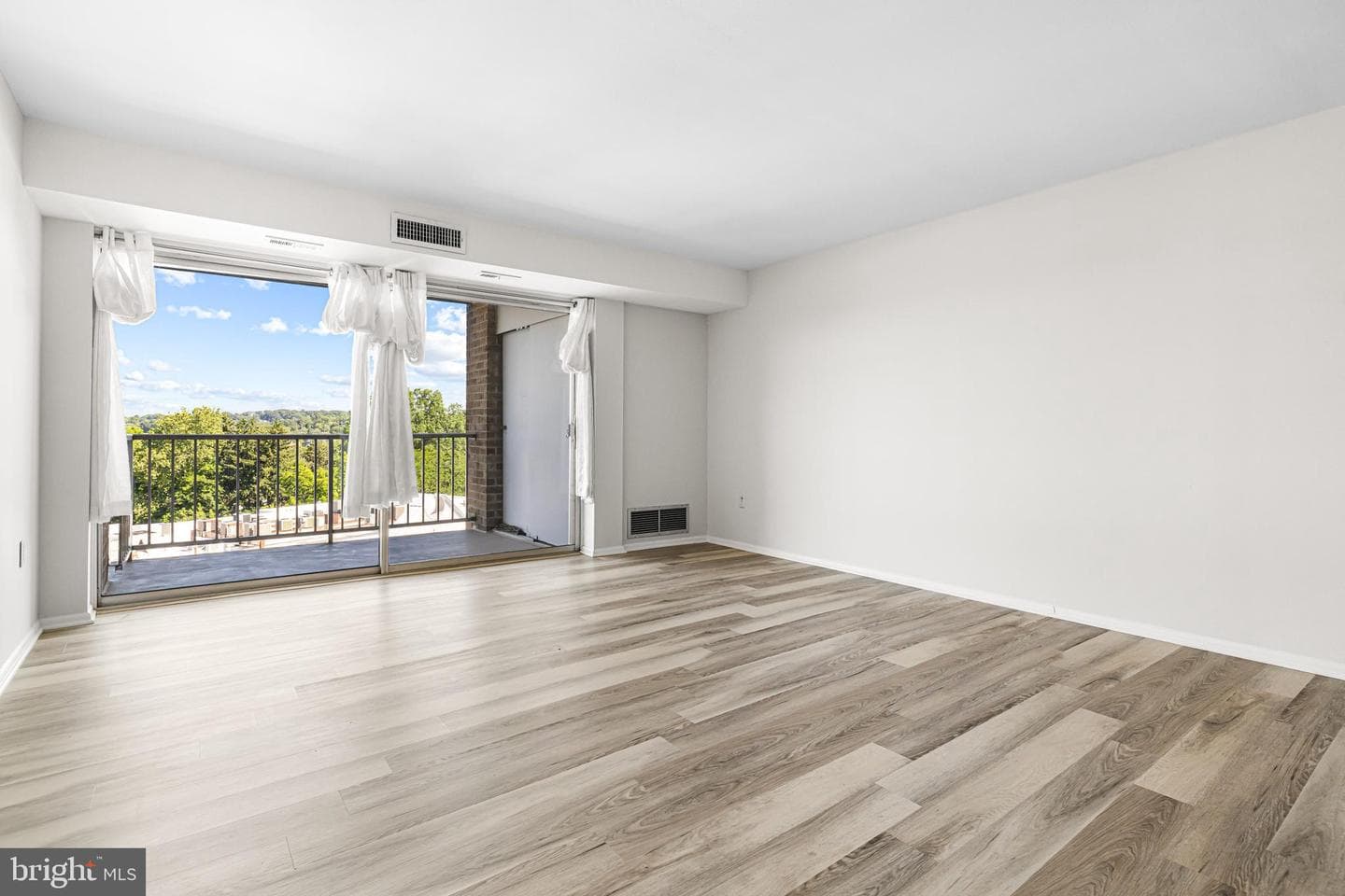 100 West Avenue #804-W photo 3