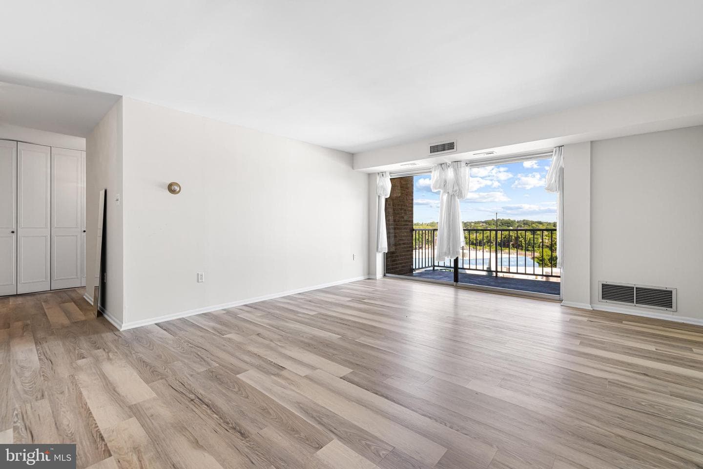 100 West Avenue #804-W photo 5