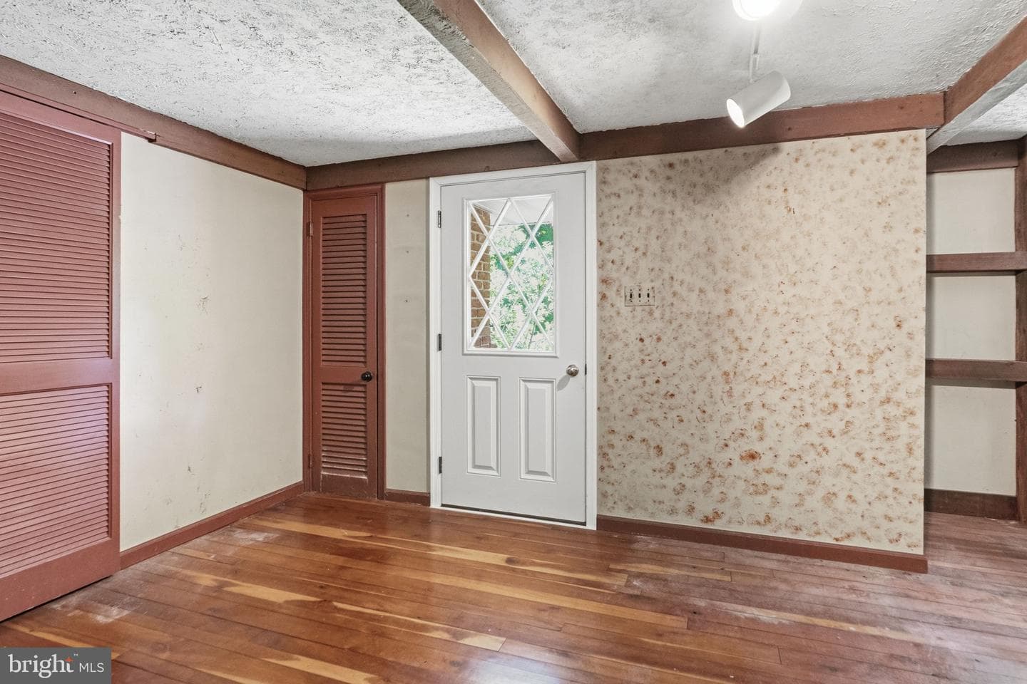 1701 Bahr Road photo 12