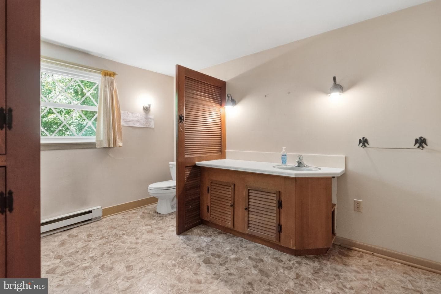 1701 Bahr Road photo 21