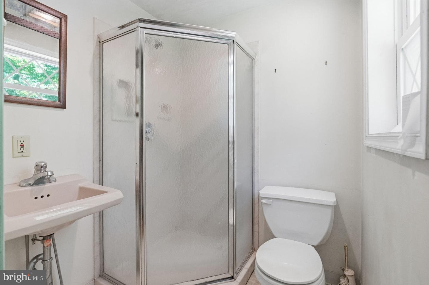 1701 Bahr Road photo 25