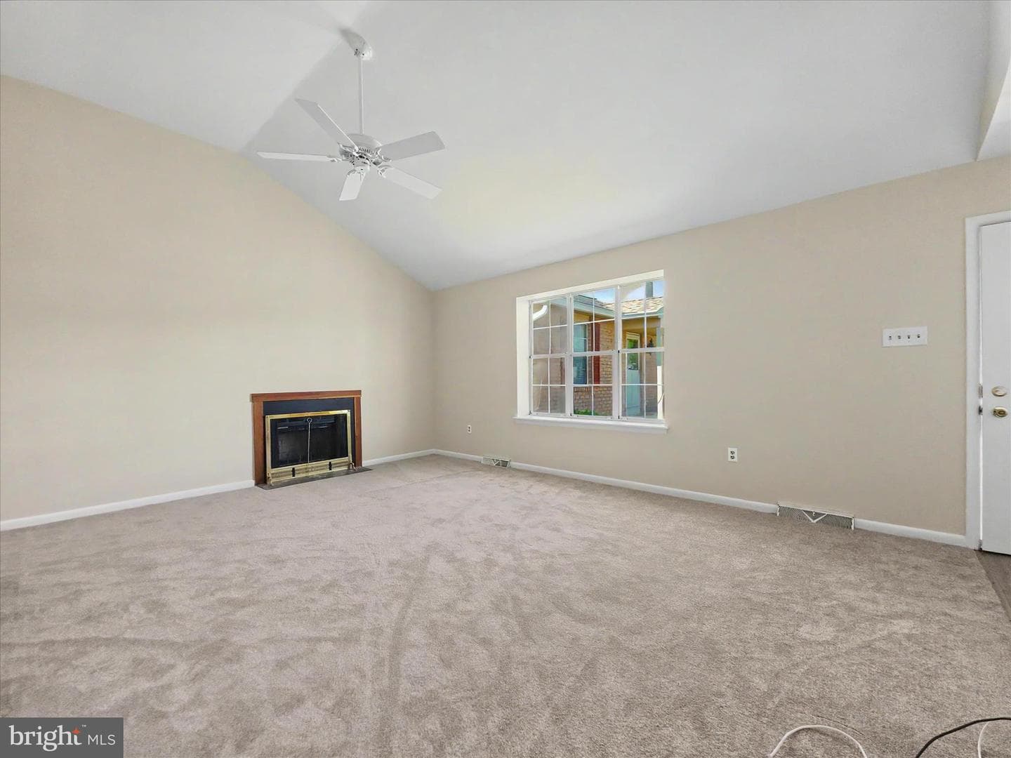 1306 Fairbourne Court photo 9