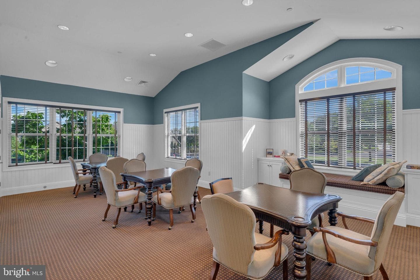 401 W Kennedy Road #209 photo 52