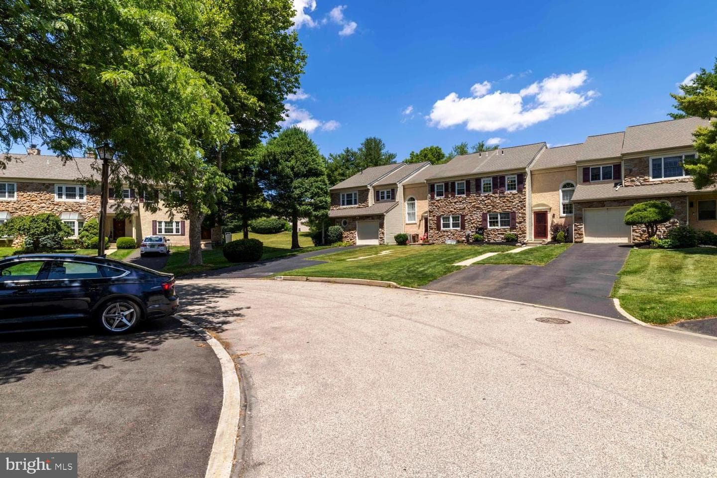 1711 Smedley Court photo 36