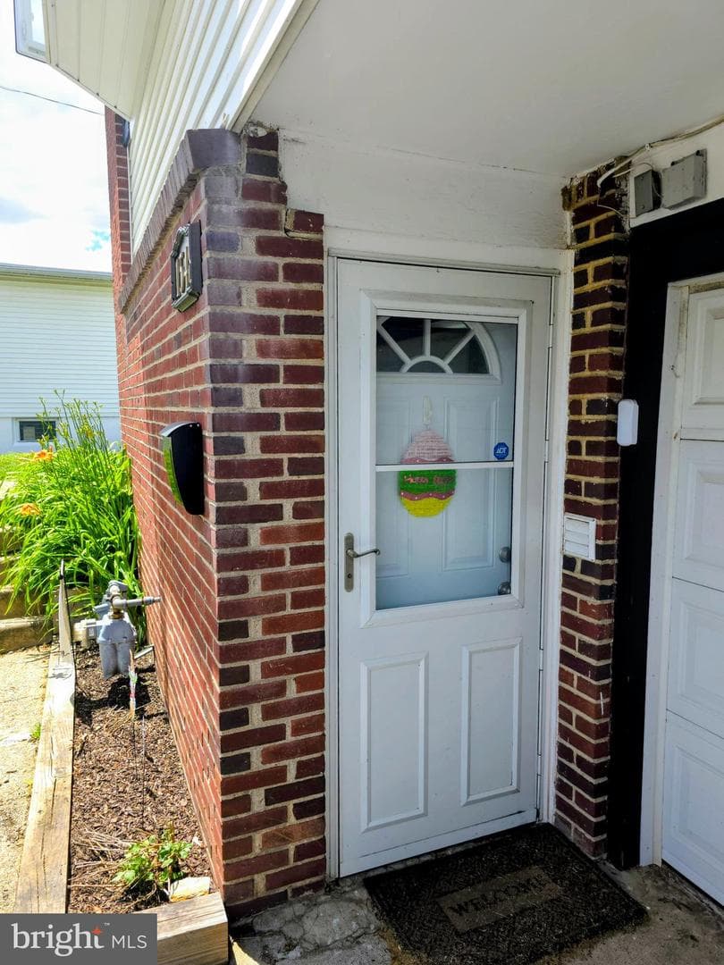 1548 N Birchwood Avenue, Abington