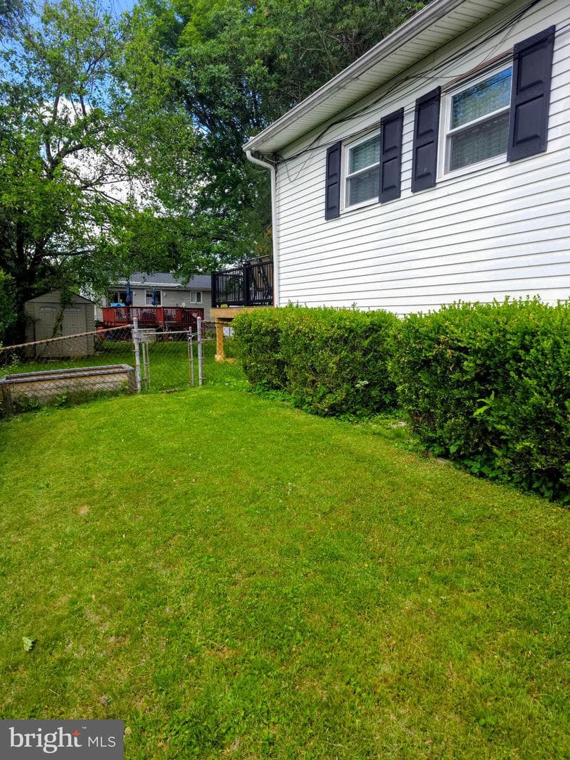 1548 N Birchwood Avenue photo 5