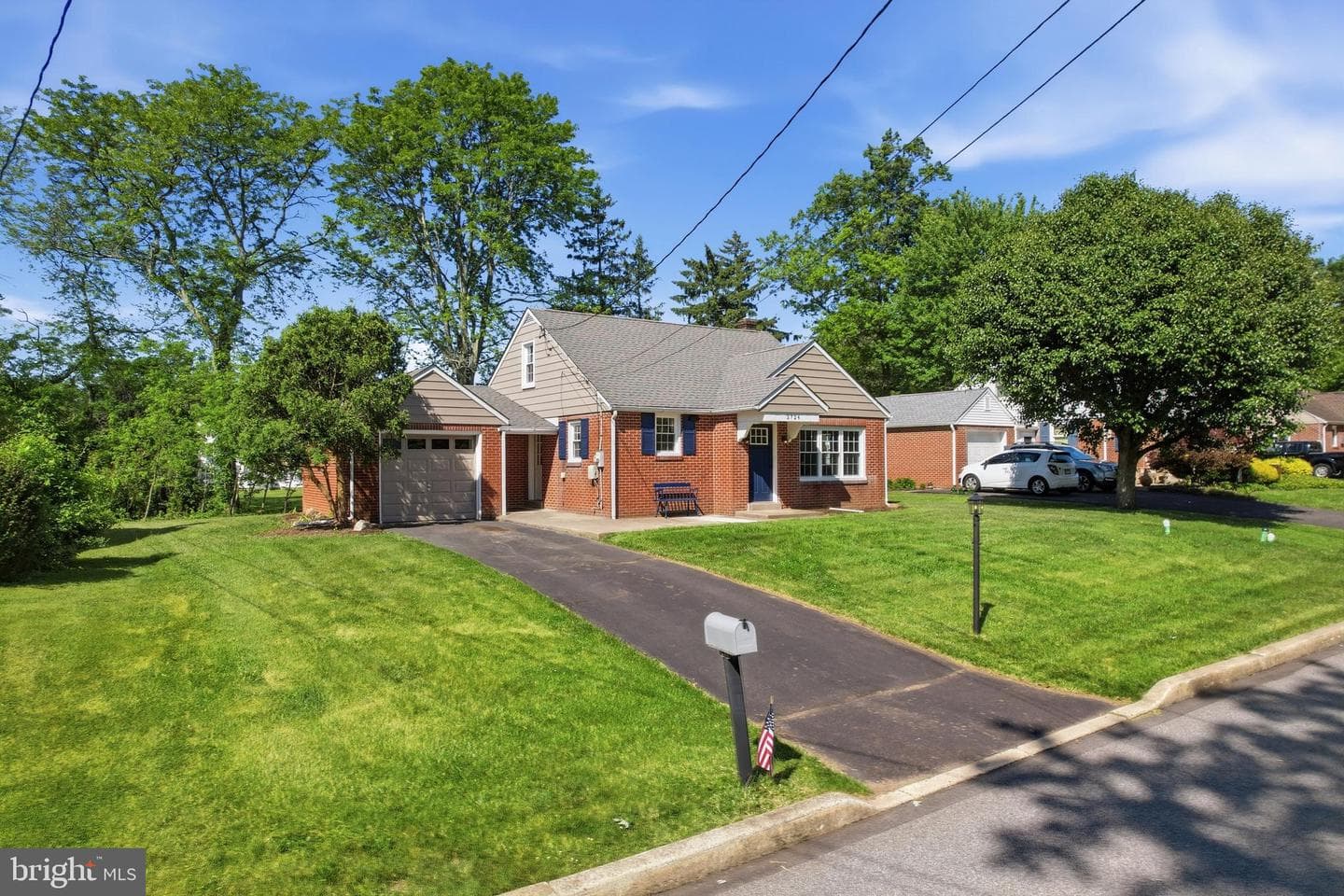 2724 Beech Street photo 3