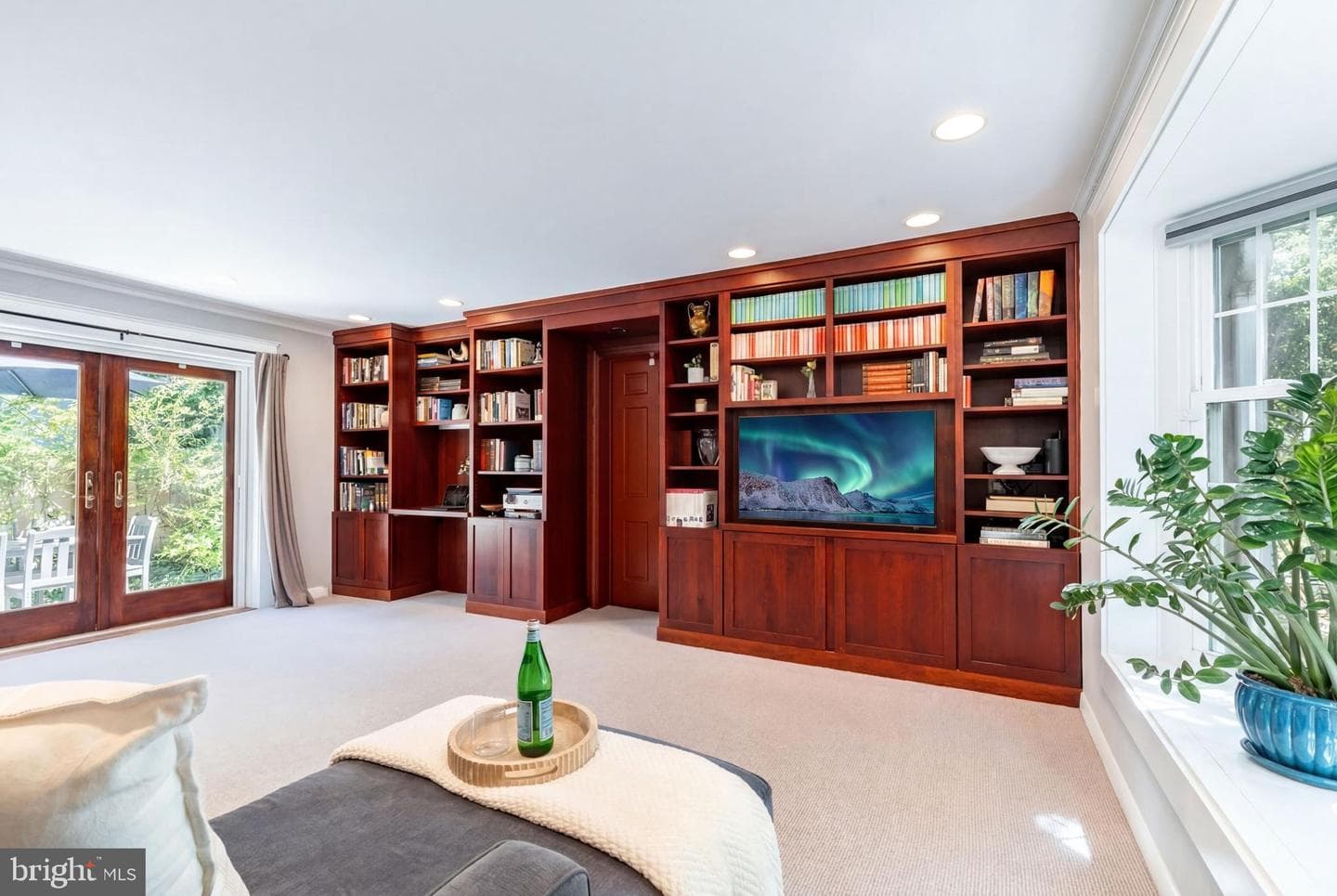 649 Sussex Road photo 15