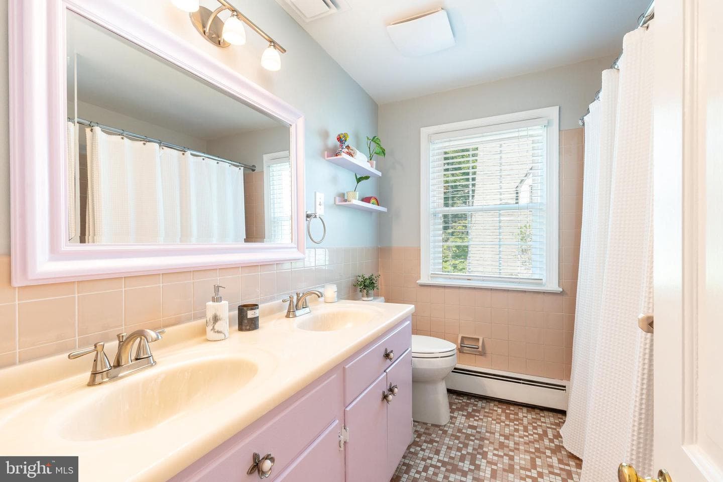 649 Sussex Road photo 39