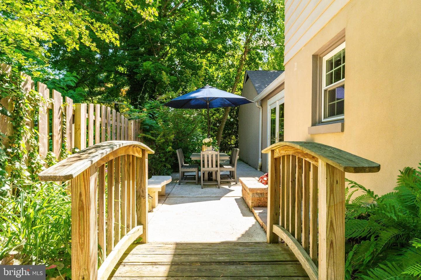 649 Sussex Road photo 43