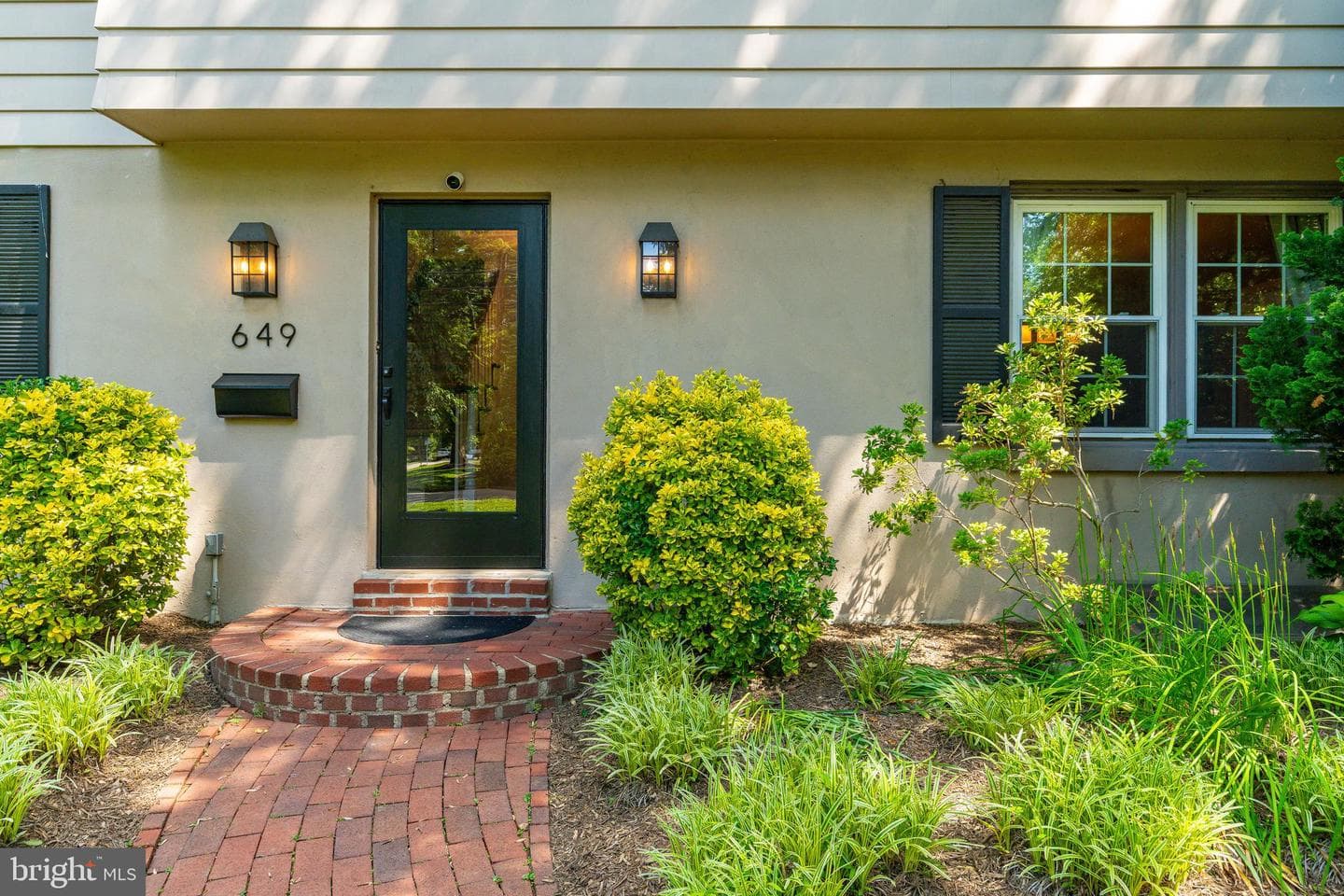 649 Sussex Road photo 6