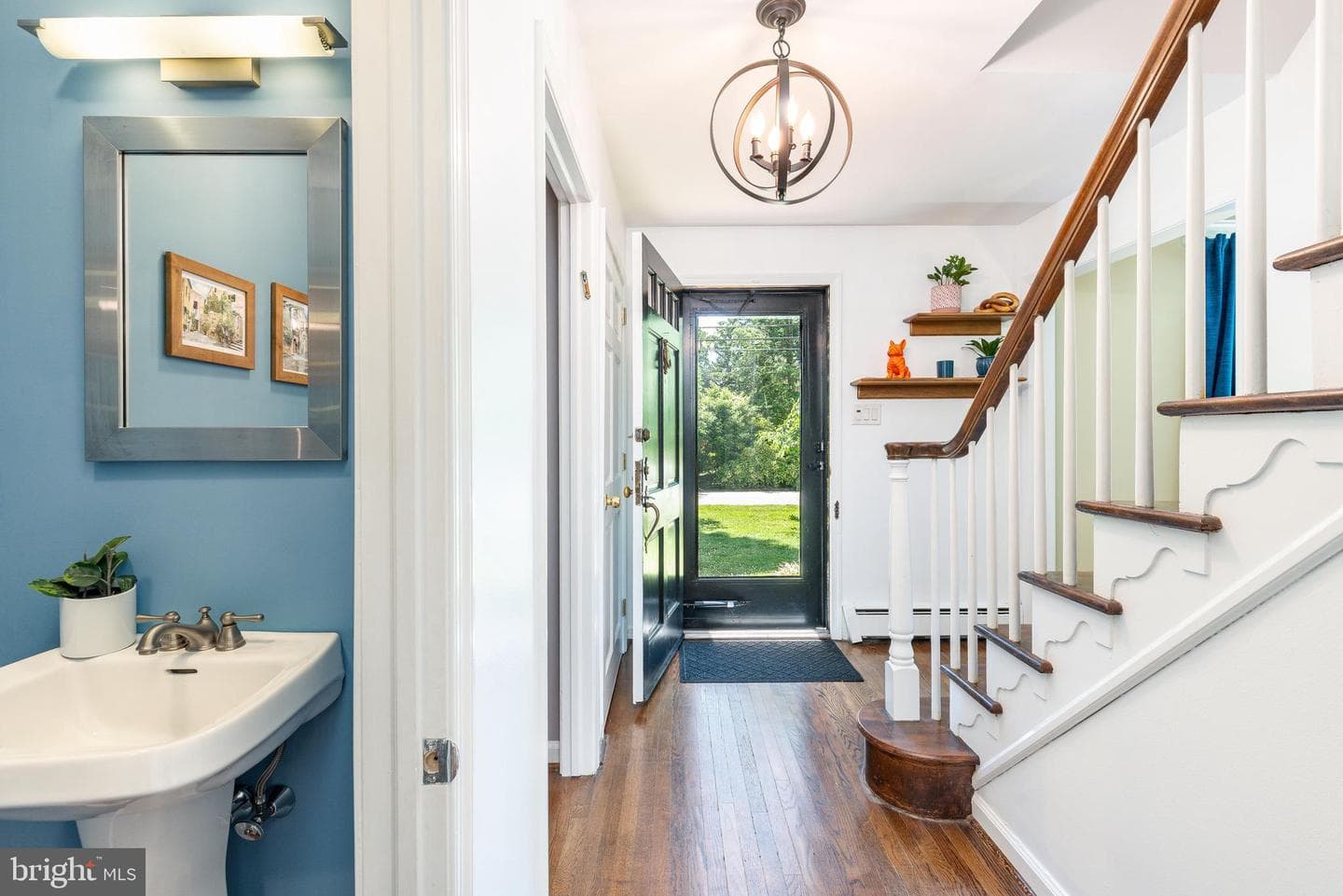 649 Sussex Road photo 8