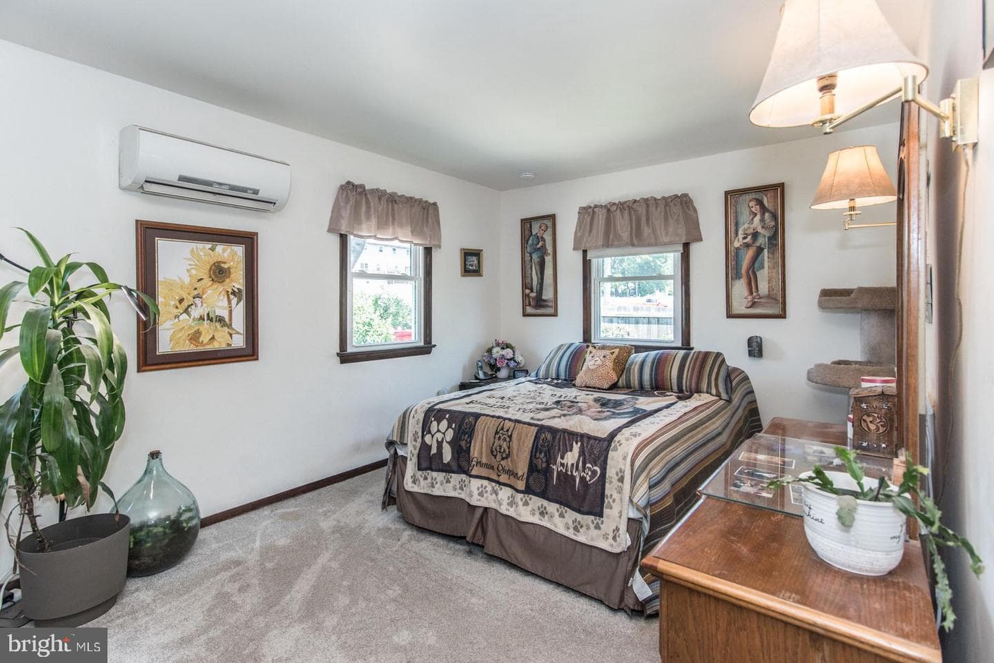 747 Logan Street photo 15
