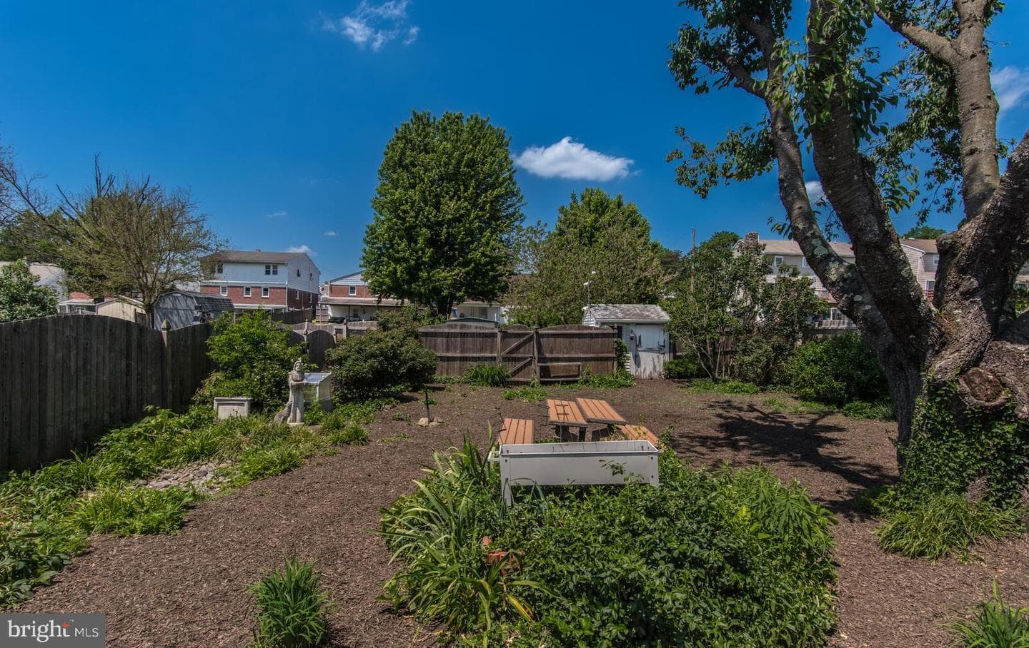 747 Logan Street photo 36