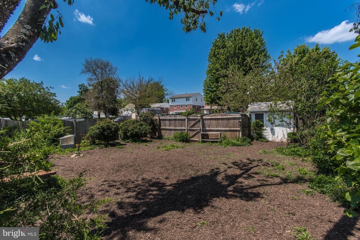 747 Logan Street photo 37