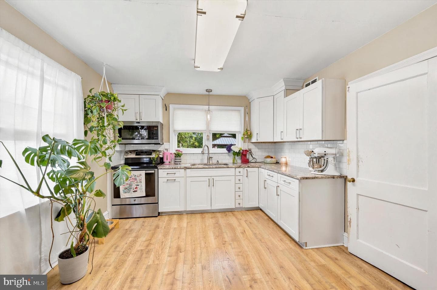 35 Burnside Avenue photo 8