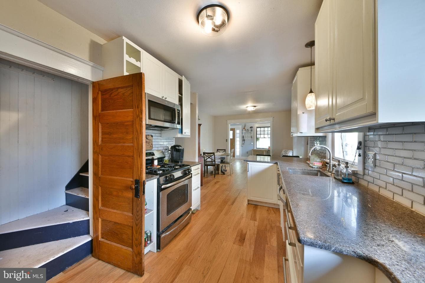 1716 Webster Avenue photo 12