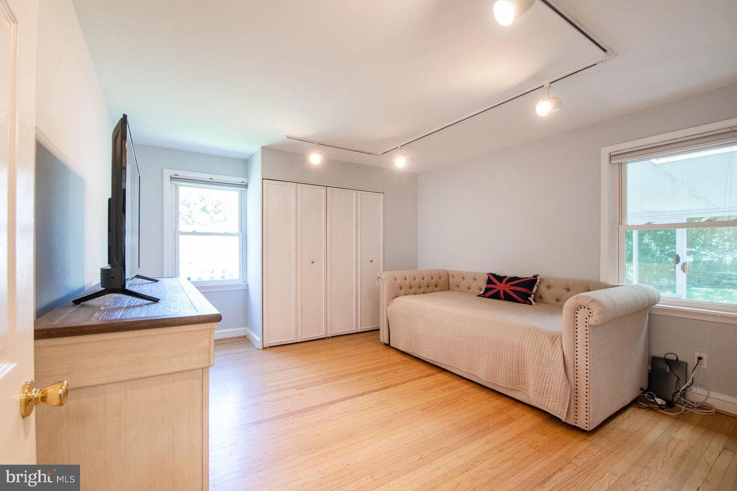 1201 Waverly Road photo 15
