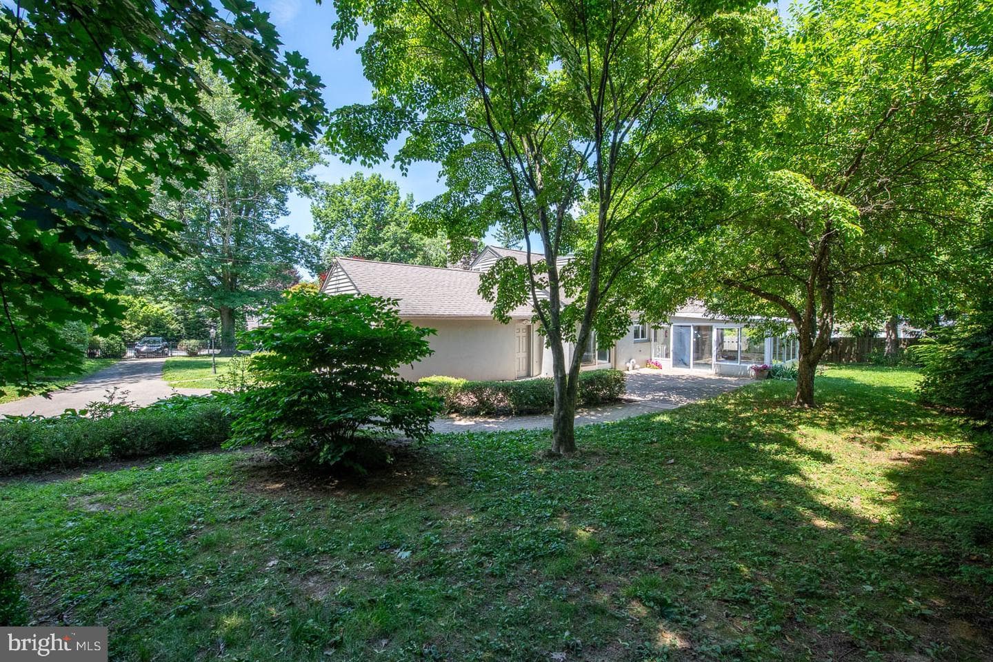 1201 Waverly Road photo 22