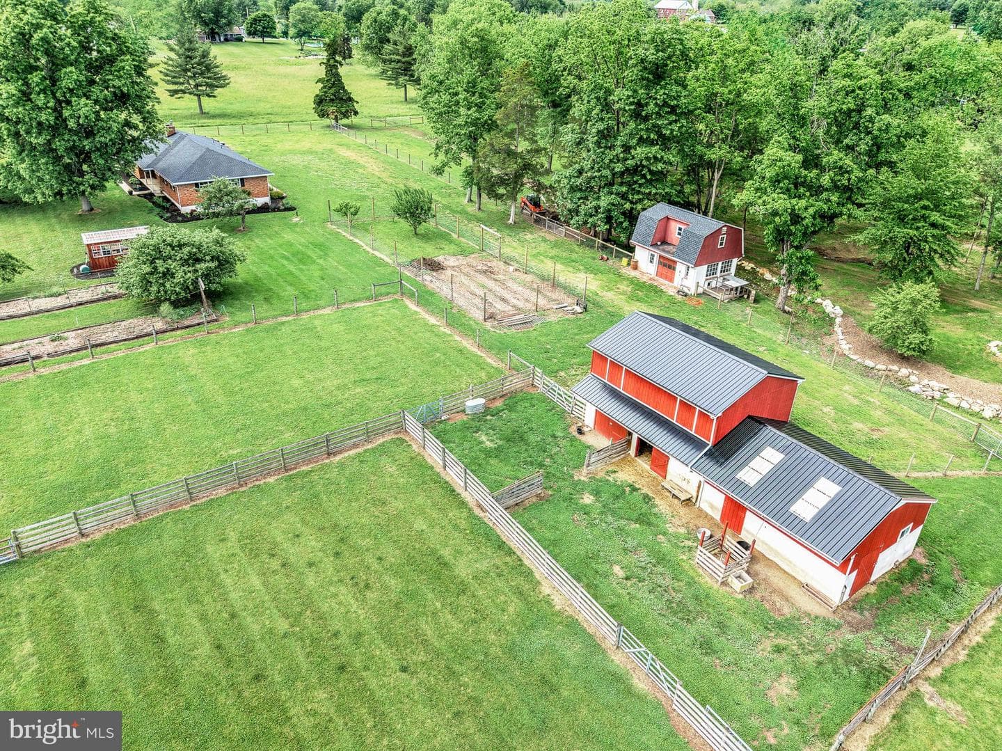 141 Green Hill Road photo 38