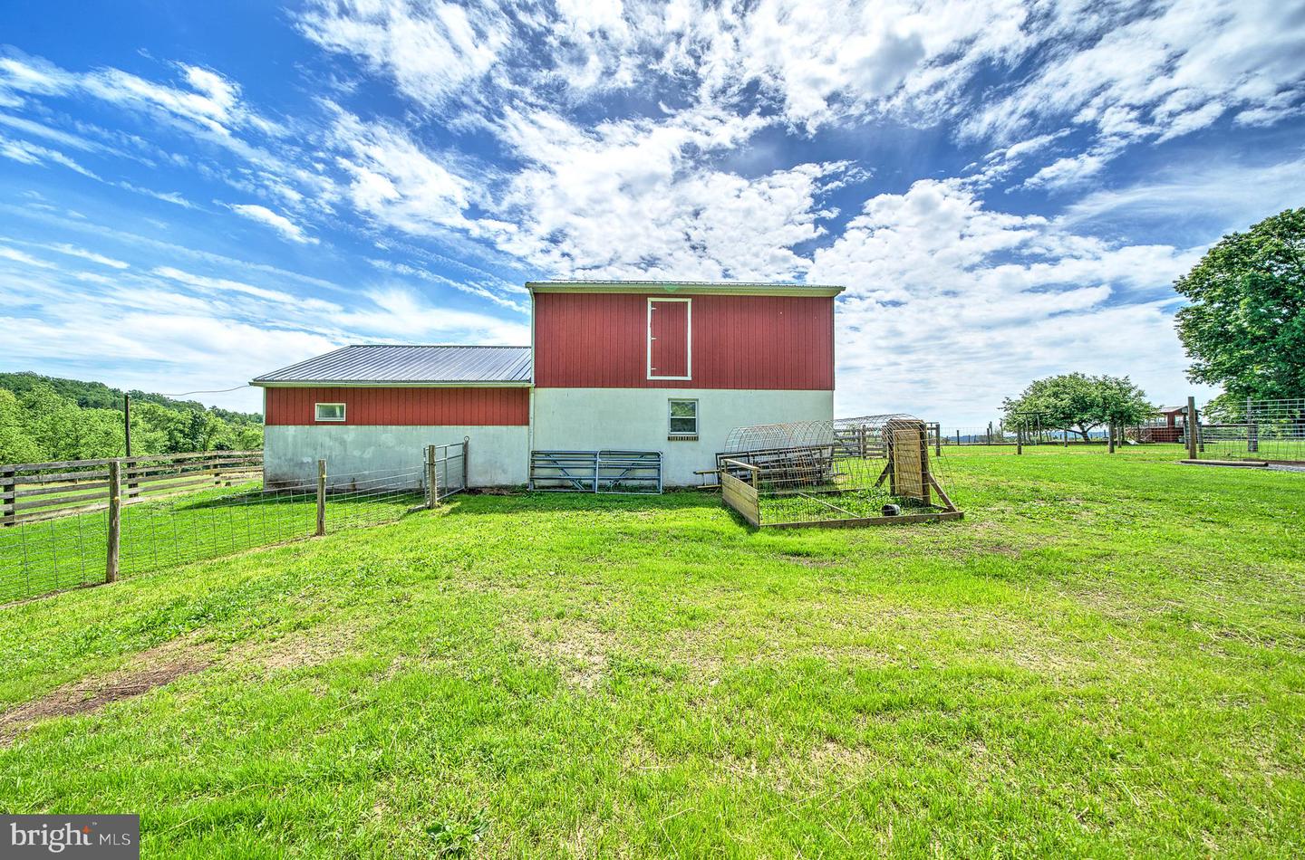 141 Green Hill Road photo 88