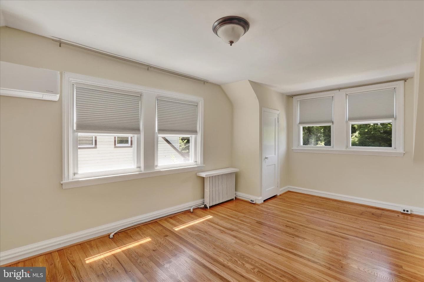 522 Raab Street photo 23