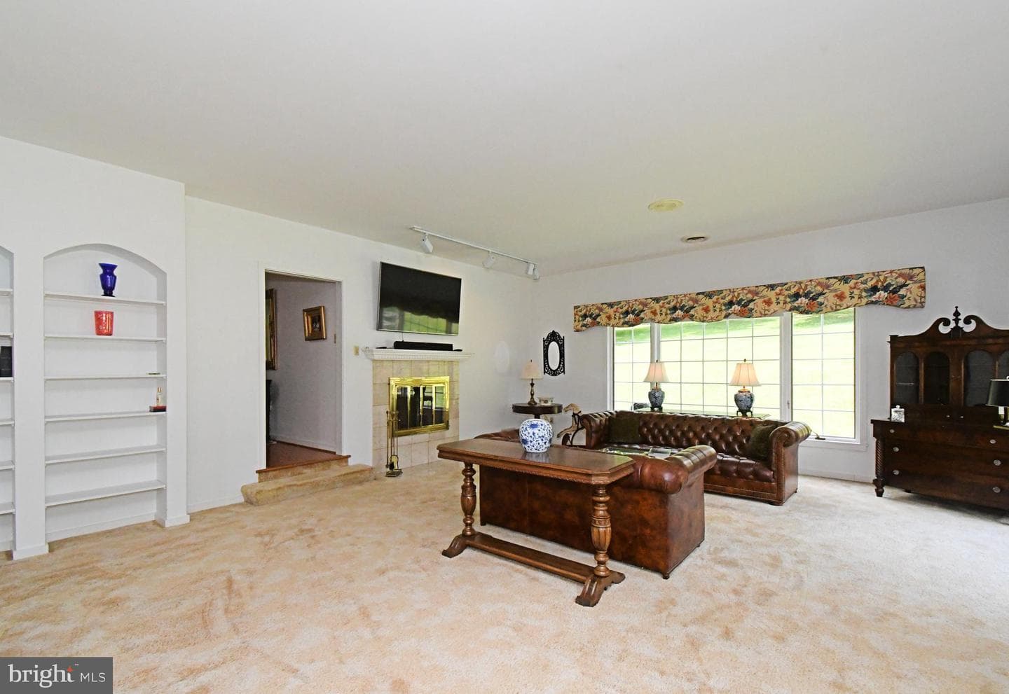 650 Gabriel Court photo 15