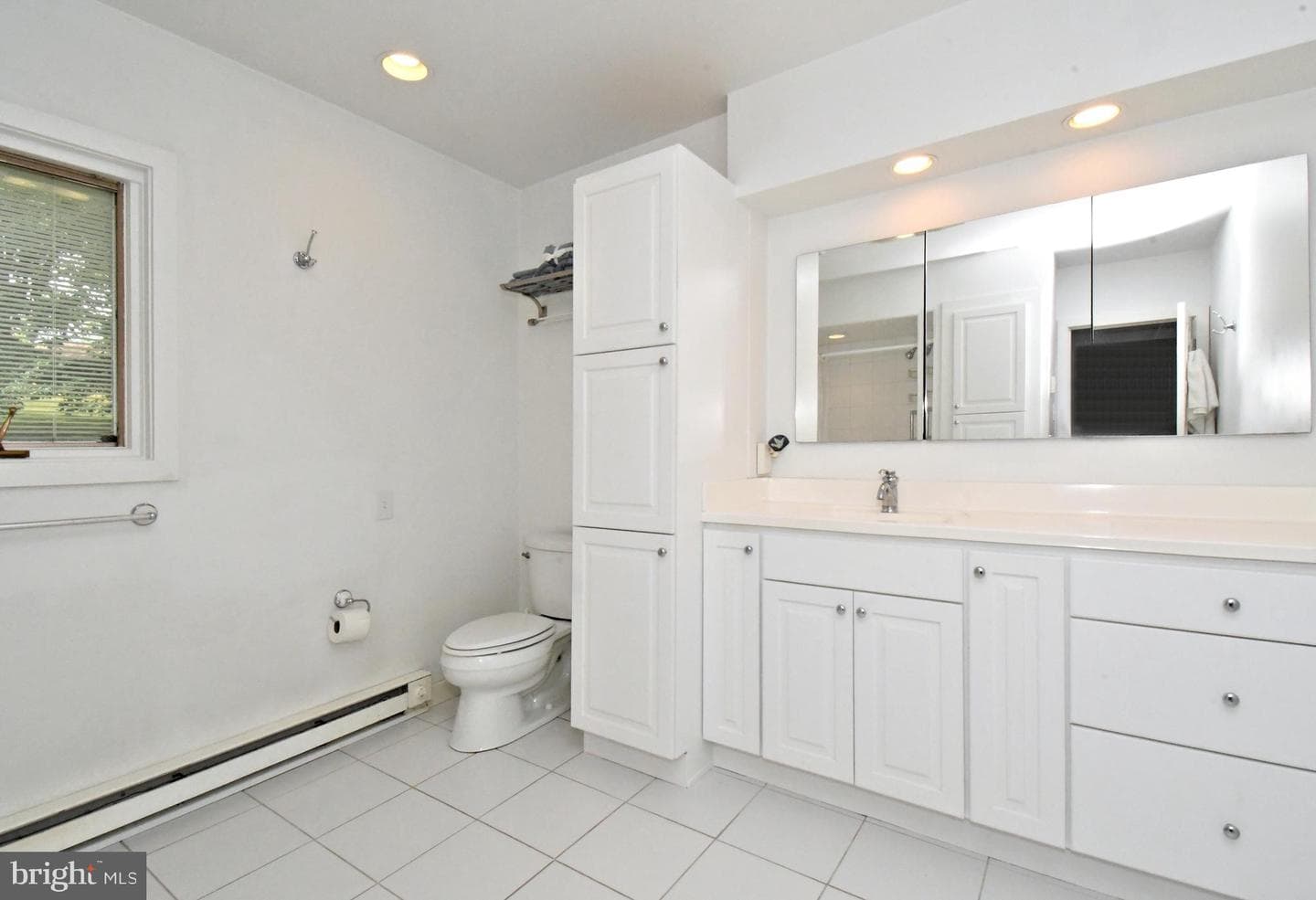 650 Gabriel Court photo 54