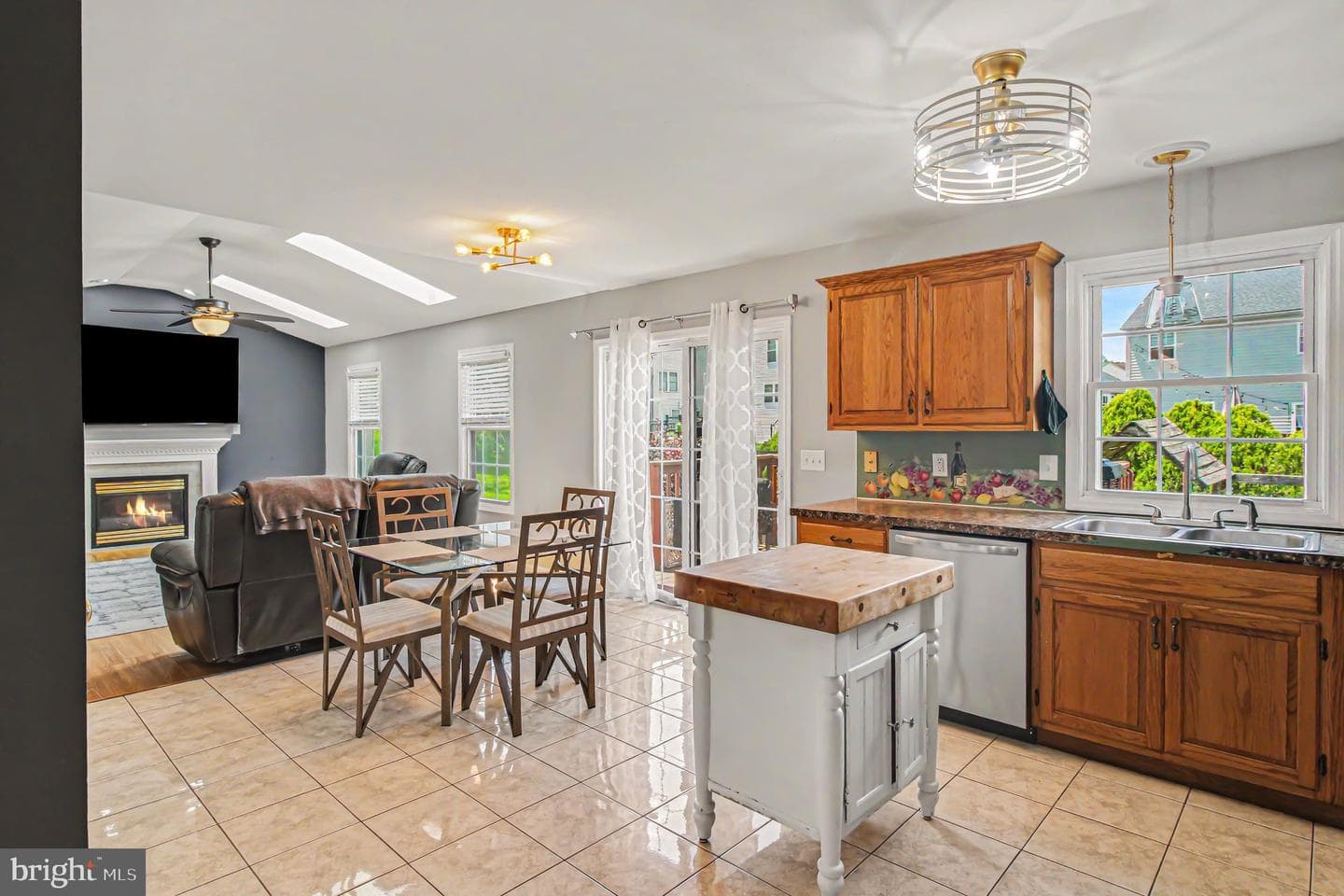 1787 Joanne Court photo 10