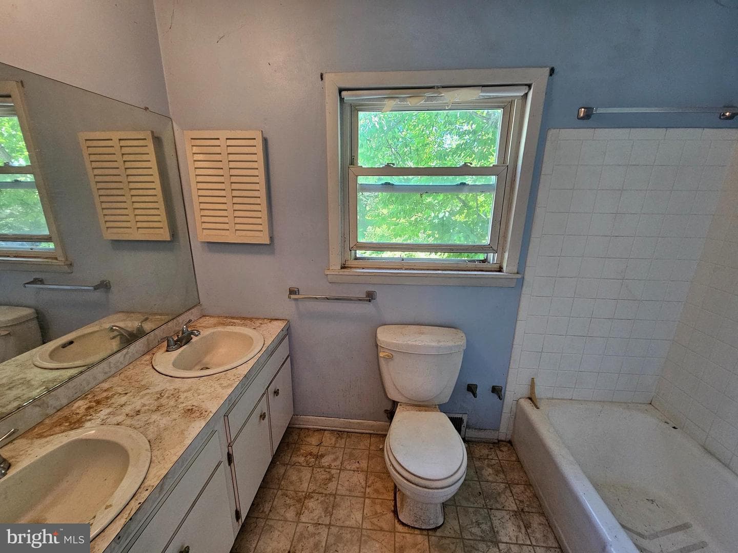 44 N Boro Line Road photo 16