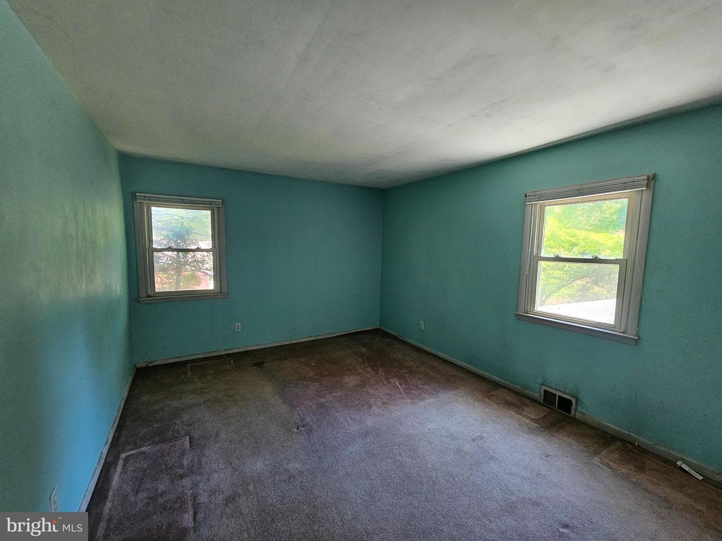 44 N Boro Line Road photo 17