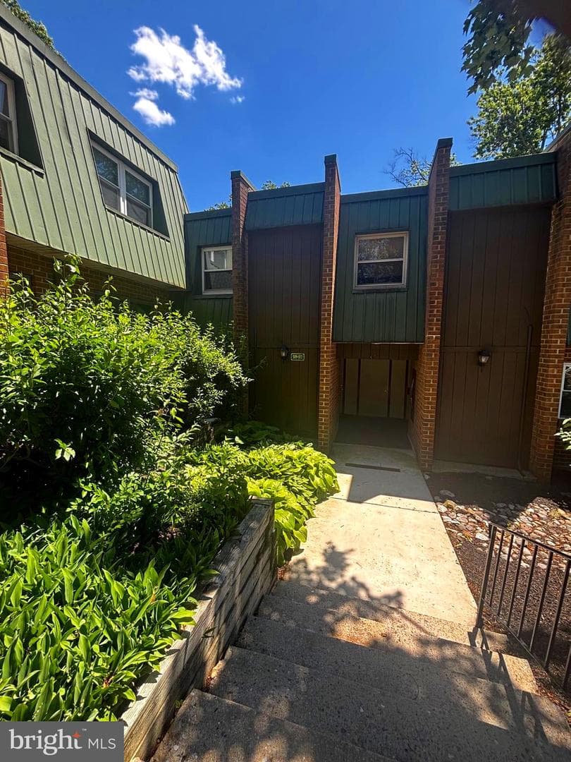511 Meadowview Lane #511, Mont Clare