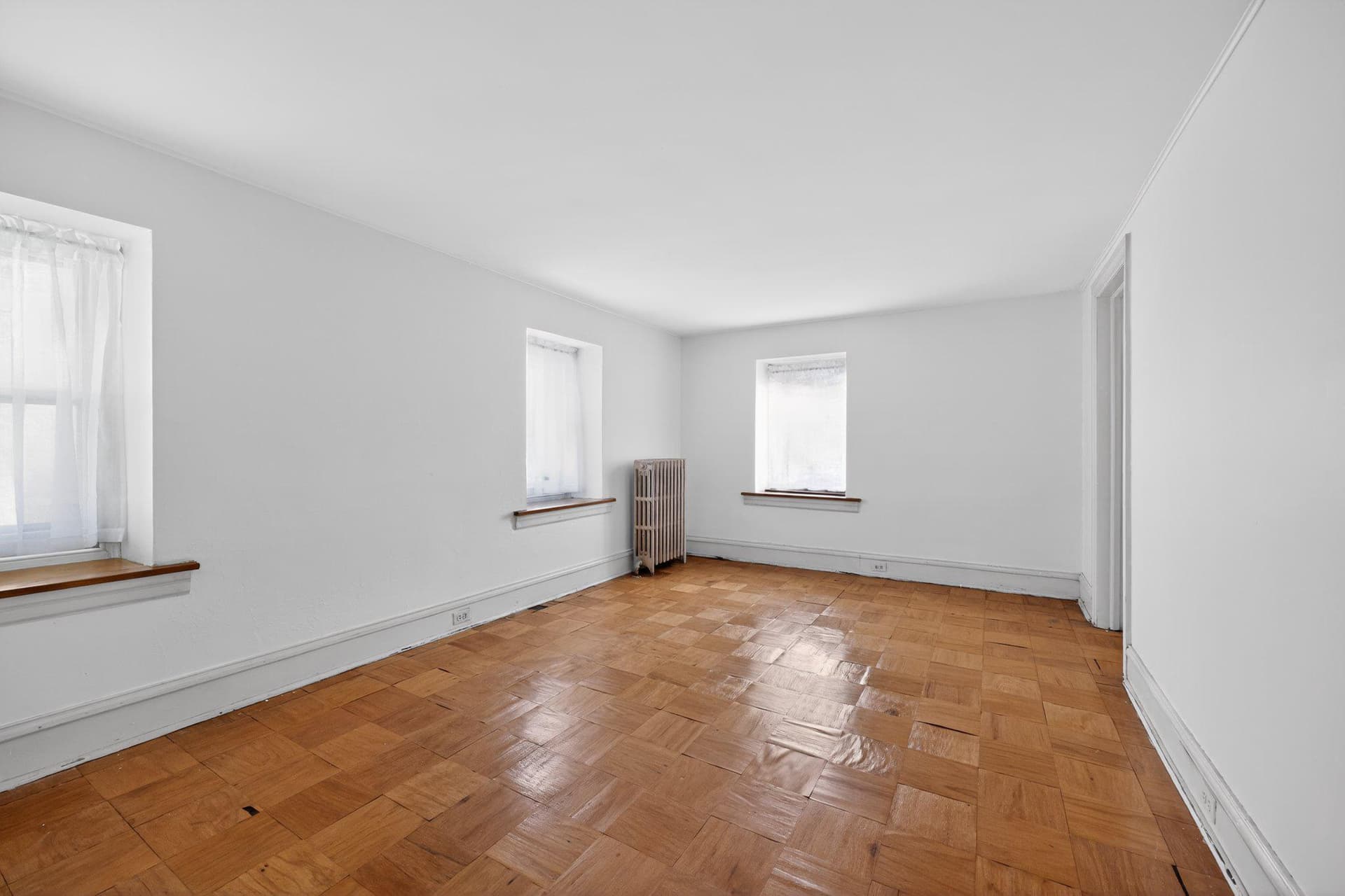 750 Loch Alsh Avenue photo 28