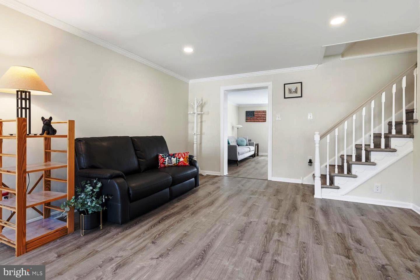 643 Edgley Avenue photo 7