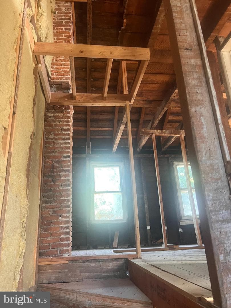 415 E Chestnut Street photo 20