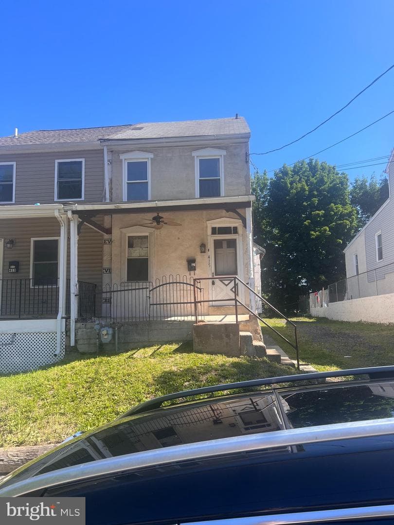 415 E Chestnut Street photo 8