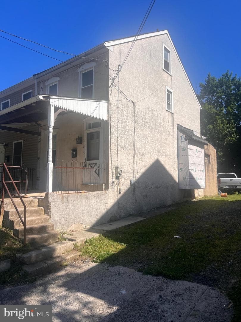 415 E Chestnut Street photo 9