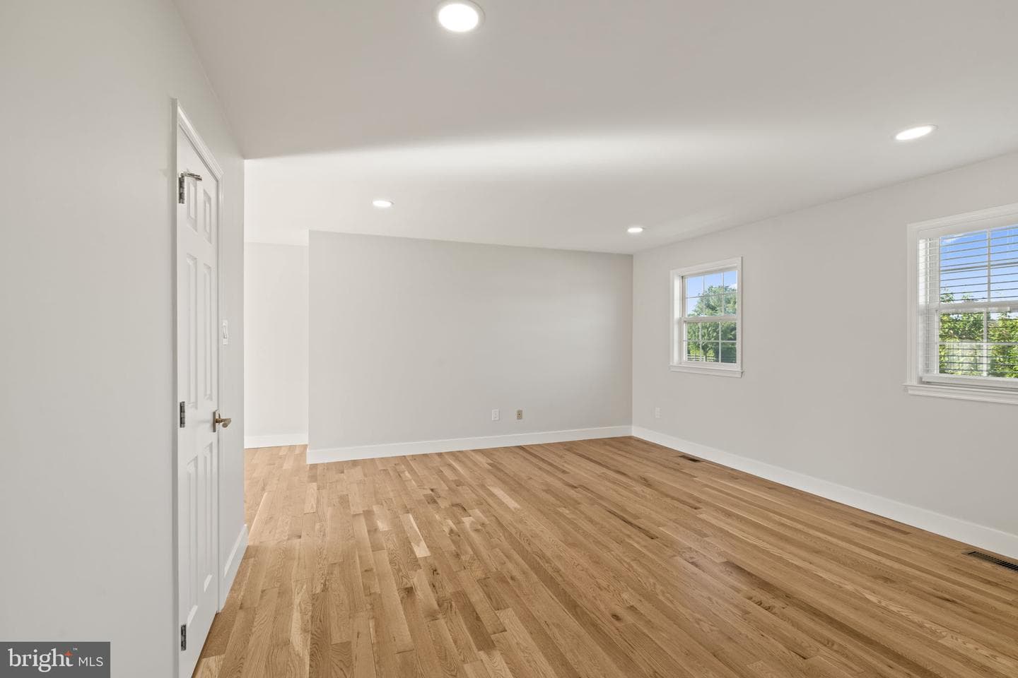 703 Gregory Drive photo 21