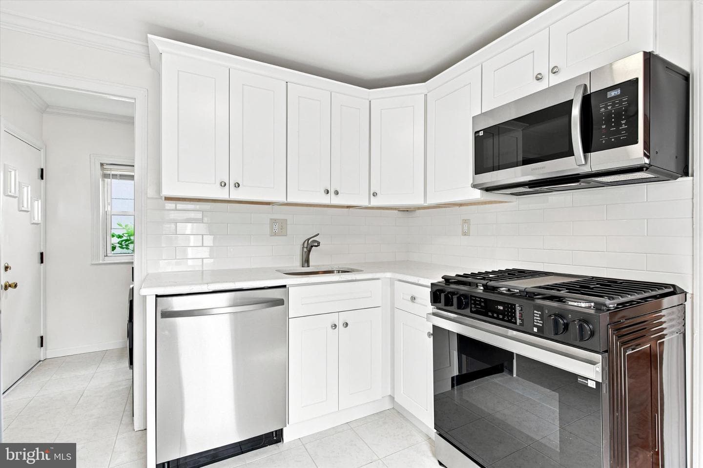 227 Greenfield Avenue photo 7