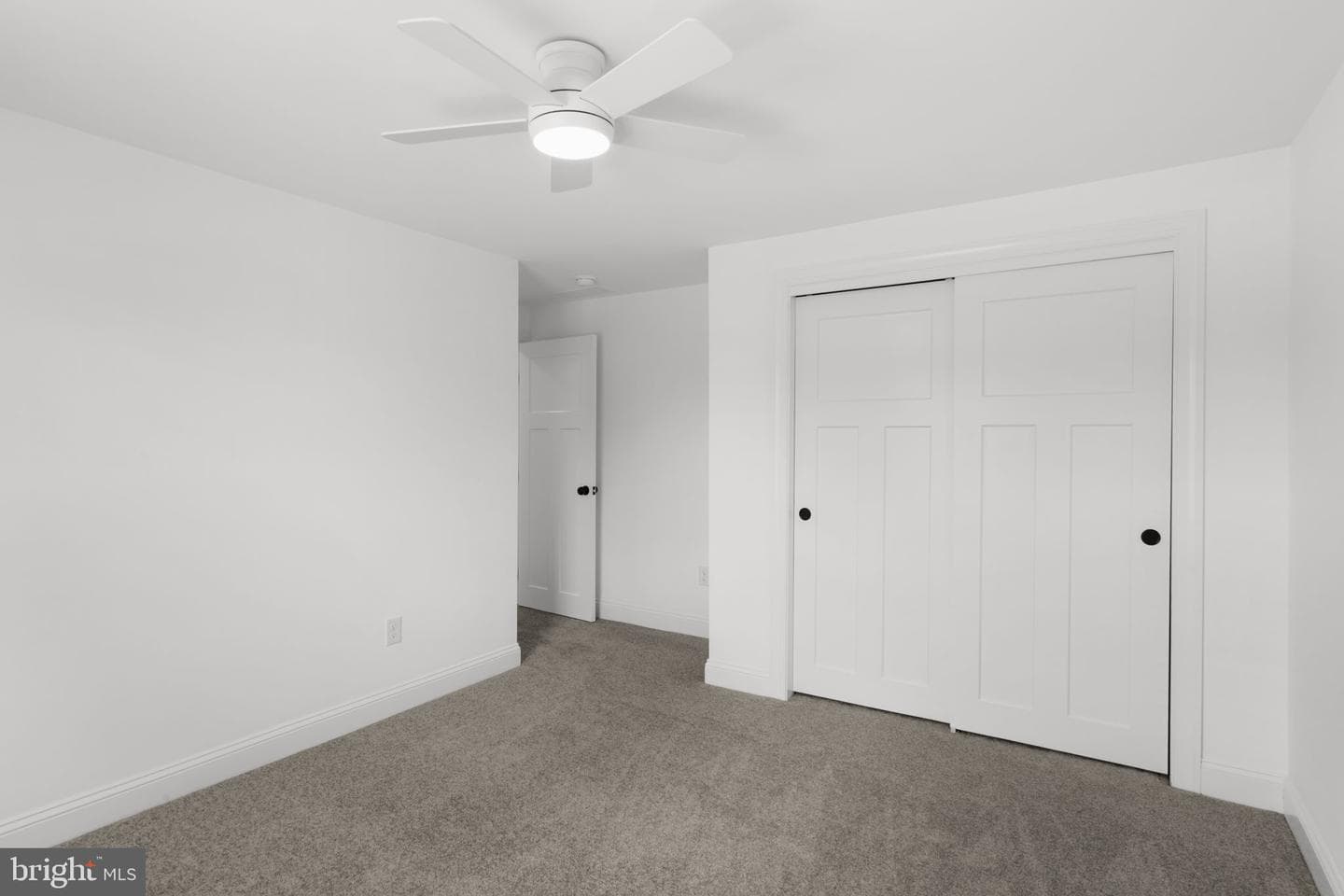 105 Paper Mill Road photo 31